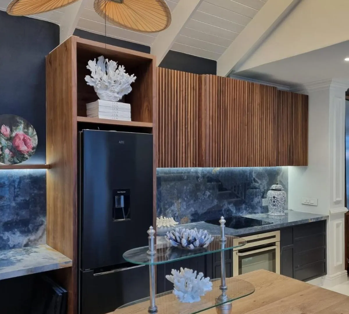 Apartment Ferienwohnung Modern Coastal Townhouse At The Majestic Kalk Bay