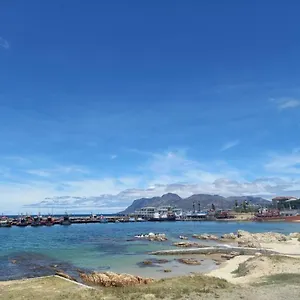  Apartment Harbour Views